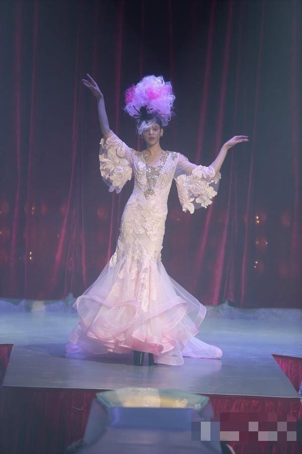 要逆天了，這幾款婚紗設(shè)計(jì)絕逼亮瞎你滴眼！  第5張