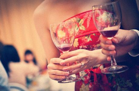 新娘婚宴如何敬酒?