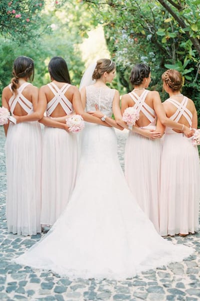 當伴娘要注意什么 做好新娘的左右手  第1張