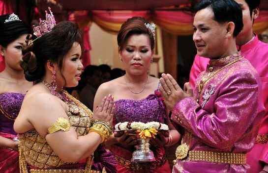 全球10個奇葩婚禮習(xí)俗，印度某些地區(qū)竟然直接去街上綁架男性做新郎！  第12張