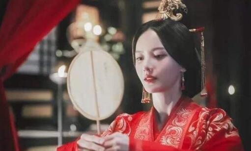新人結婚當天，儀式和禮服有哪些習俗講究呢？  第2張