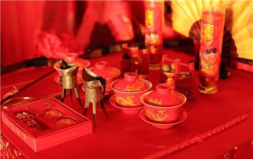 新婚志喜是什么意思 與新婚之喜有啥區別  第2張