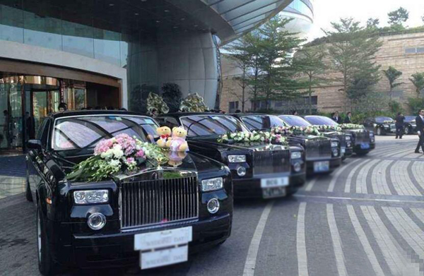 上海最受歡迎的婚車是什么？2022上?；檐嚧蟊P點！