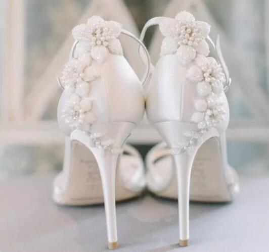 婚鞋怎么買？根據(jù)婚紗搭配婚鞋才是王道！  第12張