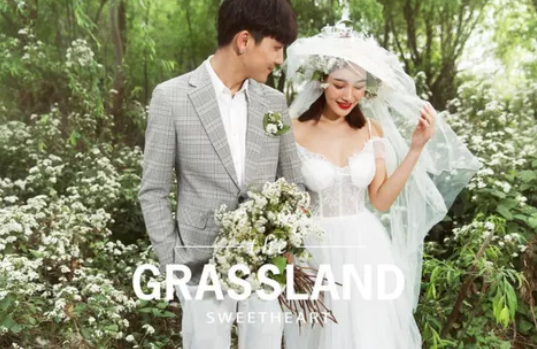 拍婚照的小技巧你都知道嗎？學會這10招拍照姿勢，讓你360度無死角！  第10張