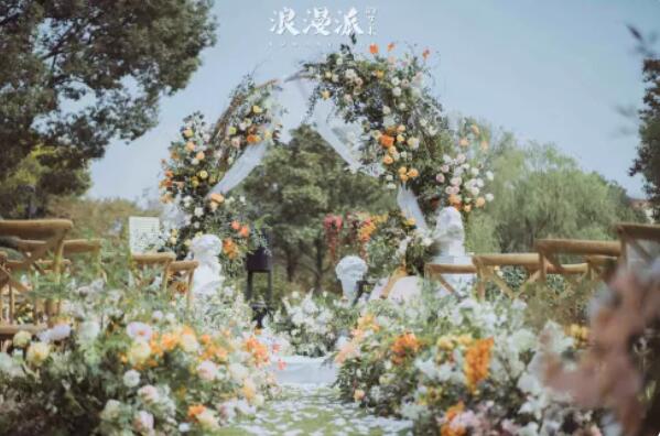 辦一場小而精的戶外婚禮要注意些什么？  第2張